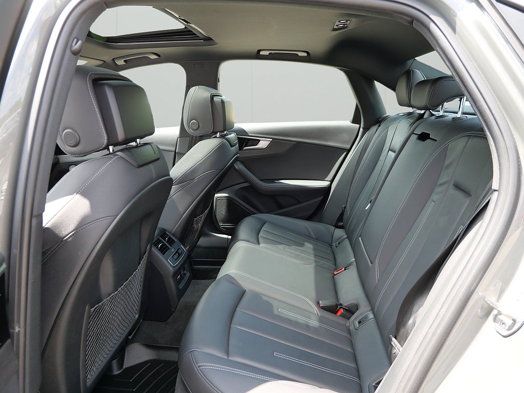 2024 Audi A4 Sedan quattro S line Prem Plus 45 TFSI