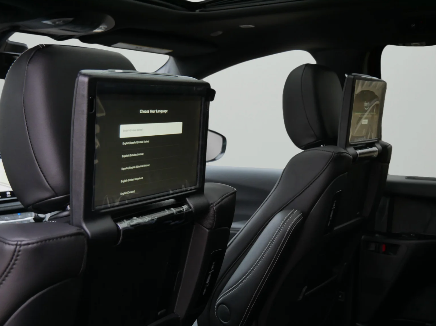 2026 Chrysler Pacifica Rear Seat Entertainment | House Chrysler Red Wing MN